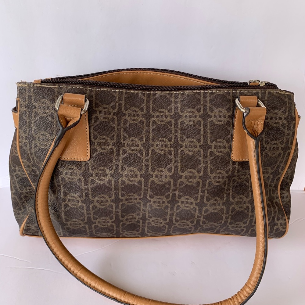 Neutral Color Handbag - Picture 2 of 3